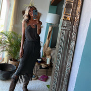 Trendiges zweiteiliges Set mit Cut-out-Sling-Top und Quastenkleid am Saum für Damen