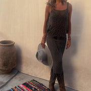 Trendiges zweiteiliges Set mit Cut-out-Sling-Top und Quastenkleid am Saum für Damen