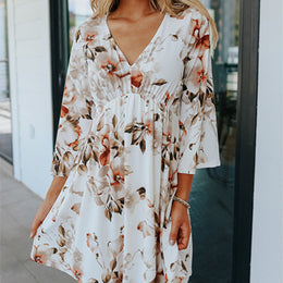Sommerkleid mit Blumenmuster und V-Ausschnitt für Damen