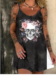 Kurzes Kleid mit 3D-Druck und Halloween-Totenkopf und Schnürung