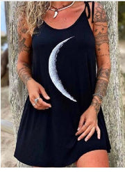 Kurzes Kleid mit 3D-Druck und Halloween-Totenkopf und Schnürung