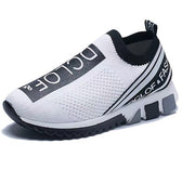 Fliegende gewebte Turnschuhe, atmungsaktive Paar-Kokosnuss-Schuhe, Damen-Einzelschuhe